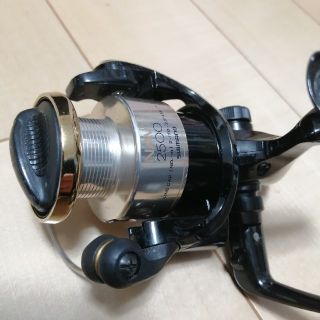 シマノ(SHIMANO)のシマノ リール ナビ2500(リール)