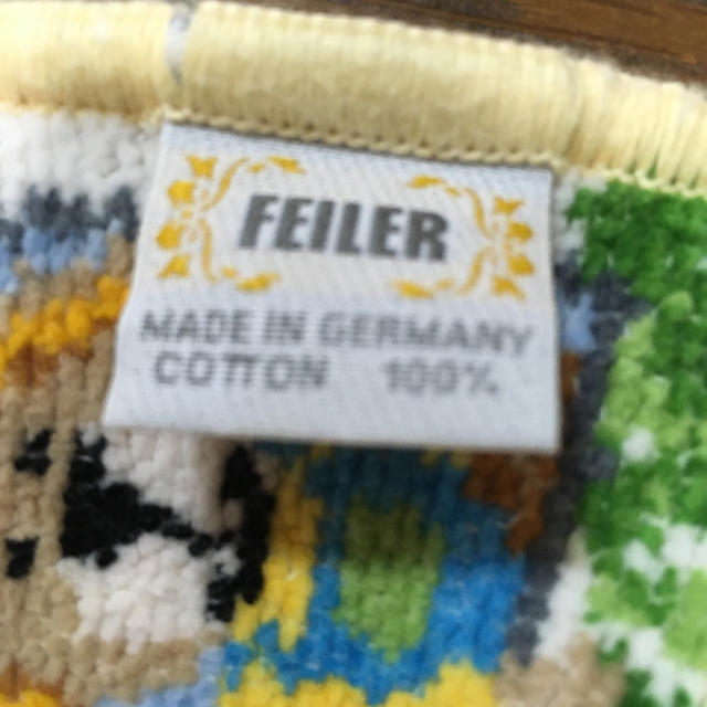 FEILER(フェイラー)のフェイラー  スタイ 黄色 FEILER キッズ/ベビー/マタニティのこども用ファッション小物(ベビースタイ/よだれかけ)の商品写真