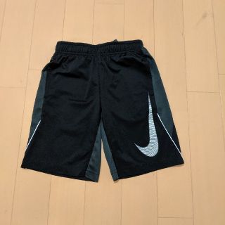 ナイキ(NIKE)のyuchiyutsuさま専用◆NIKEハーフパンツ140(パンツ/スパッツ)