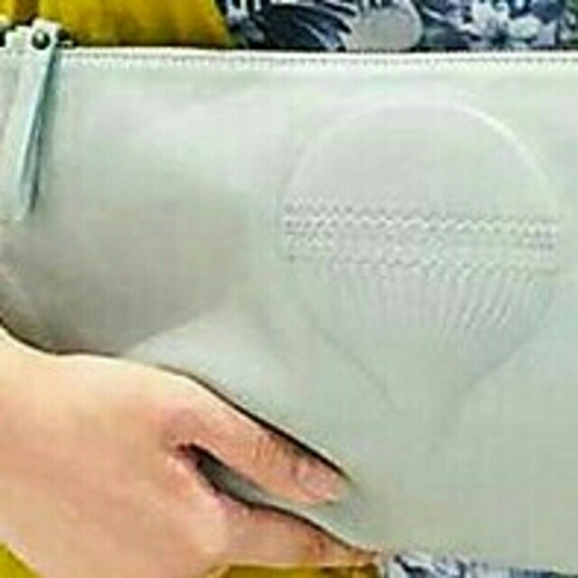〈未使用〉ショルダーバッグ　イオペレIOPELLE　水色　気球　イタリア レディースのバッグ(ショルダーバッグ)の商品写真