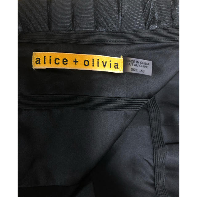 Alice+Olivia(アリスアンドオリビア)のアリス＋オリビアベアトップミニワンピース レディースのワンピース(ミニワンピース)の商品写真