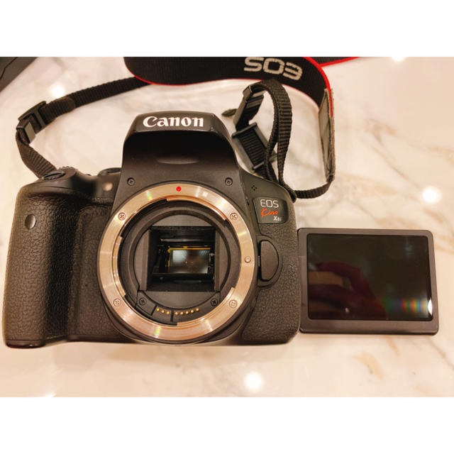 Canon(キヤノン)のCanon EOS Kiss X8i  一眼レフ　本体 スマホ/家電/カメラのカメラ(デジタル一眼)の商品写真