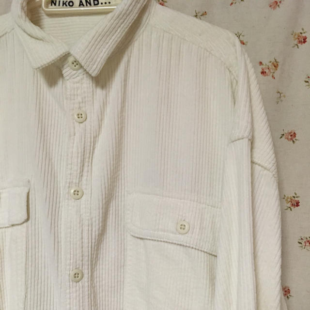 niko and...(ニコアンド)のニコアンド　ポココールビックシャツ レディースのトップス(シャツ/ブラウス(長袖/七分))の商品写真