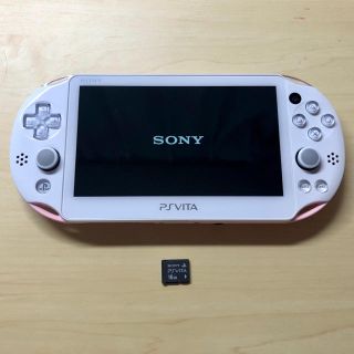 プレイステーションヴィータ(PlayStation Vita)のPlayStation Vita ライトピンク/ホワイト PCH-2000(携帯用ゲーム機本体)