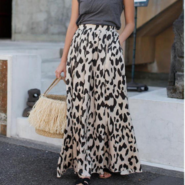 room306 CONTEMPORARY(ルームサンマルロクコンテンポラリー)の Animal Pattern Maxi Skirt レディースのスカート(ロングスカート)の商品写真