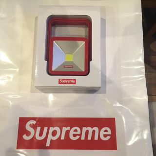 シュプリーム(Supreme)の海外から一時帰国の為、1週間限定 supreme kickstand light(ライト/ランタン)