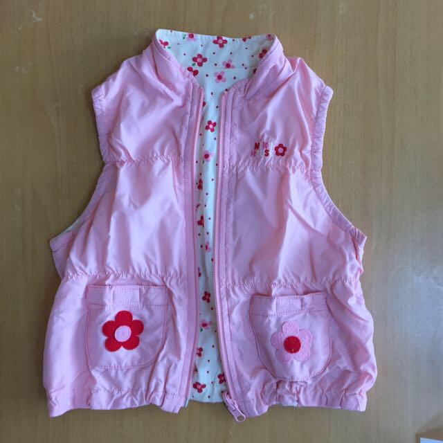 mikihouse(ミキハウス)のミキハウス ベスト キッズ/ベビー/マタニティのキッズ服女の子用(90cm~)(その他)の商品写真