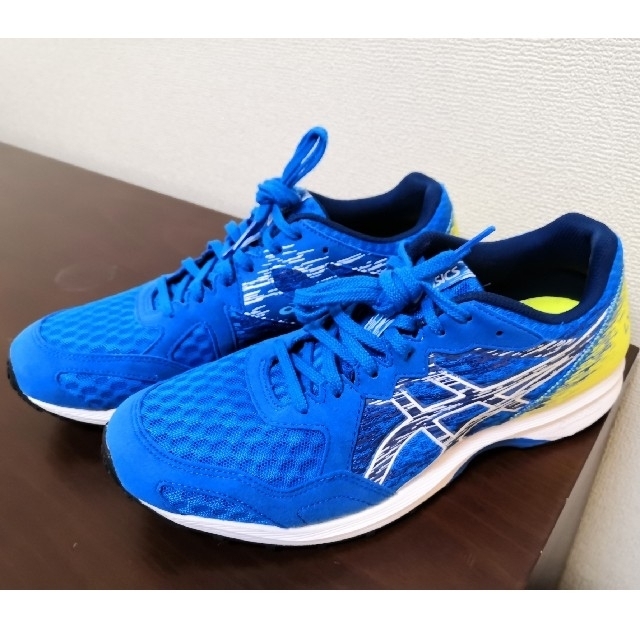 asics(アシックス)のライトレーサー　ワイド 2019モデル スポーツ/アウトドアのランニング(シューズ)の商品写真