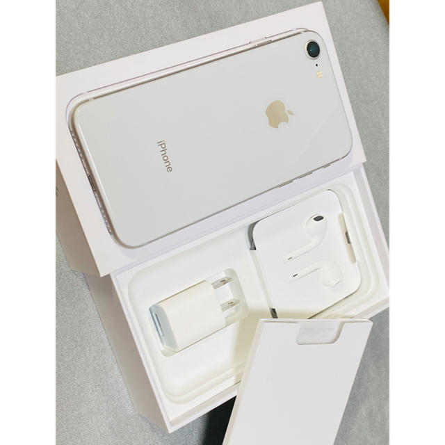 スマホ/家電/カメラiPhone8 本体 64GB 美品 箱付属