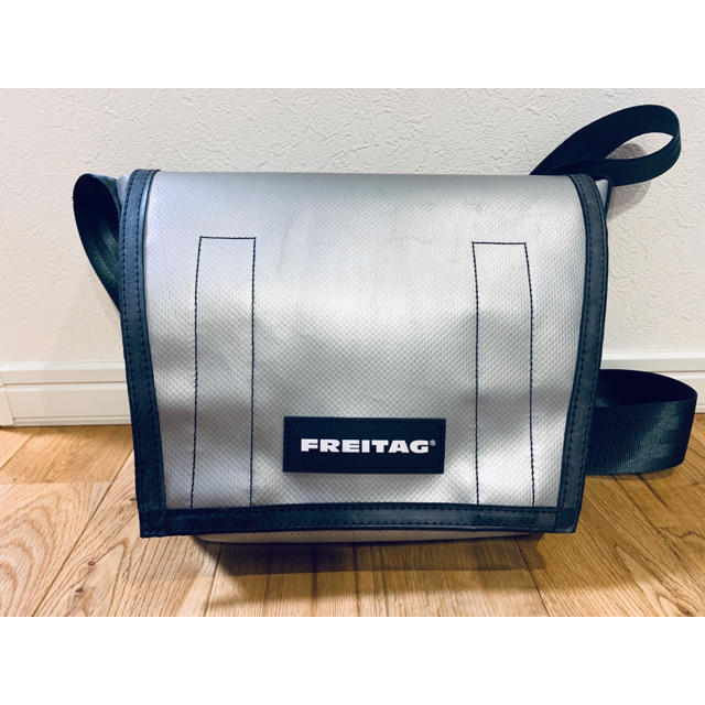 美品 フライターグ FREITAG F11 LASSIE ラッシー  シルバー