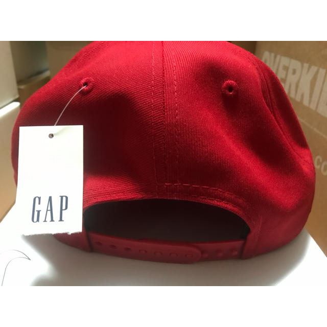 GAP(ギャップ)のGAP x New Era 50周年　ニューエラ　コラボ キャップ 新品未使用 メンズの帽子(キャップ)の商品写真