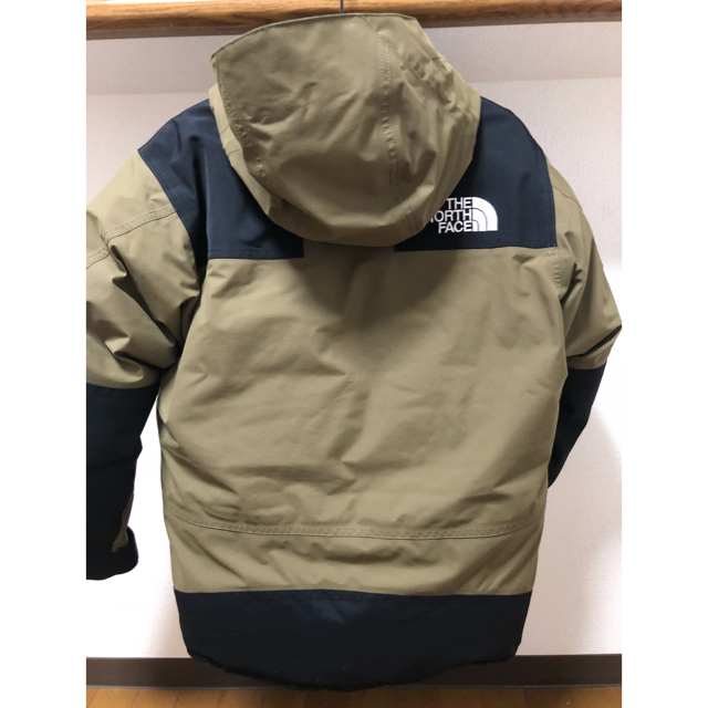 THE NORTH FACE(ザノースフェイス)のノースフェイス  マウンテンダウン   ビーチグリーン   xs  メンズのジャケット/アウター(ダウンジャケット)の商品写真