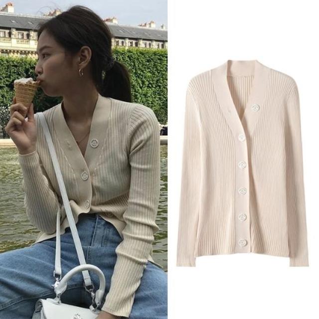 BLACKPINK jennie ジェニー着用 Vネック カーディガン ニットの BLACKPINK jennie ジェニー着用 Vネック カーディガン ニットの