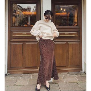 フーズフーチコ(who's who Chico)のpapermoon brown dot skirt🥀(ロングスカート)