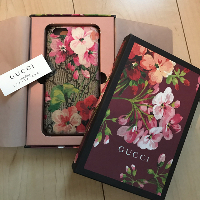 Gucci - 【年末SALE】 GUCCI iPhone6.6sケース　花柄　グッチの通販