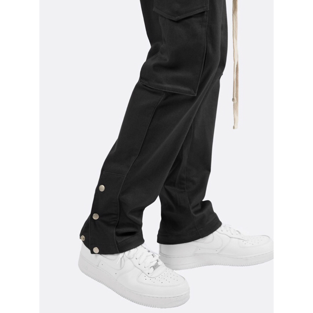 FEAR OF GOD(フィアオブゴッド)のmnml SNAP CARGO PANTS mnml カーゴパンツ メンズのパンツ(ワークパンツ/カーゴパンツ)の商品写真