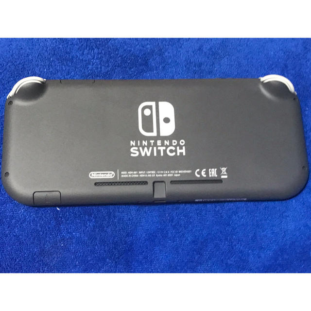 Nintendo Switch(ニンテンドースイッチ)の中古美品 Nintendo Switch Lite ニンテンドウスイッチライト エンタメ/ホビーのゲームソフト/ゲーム機本体(家庭用ゲーム機本体)の商品写真