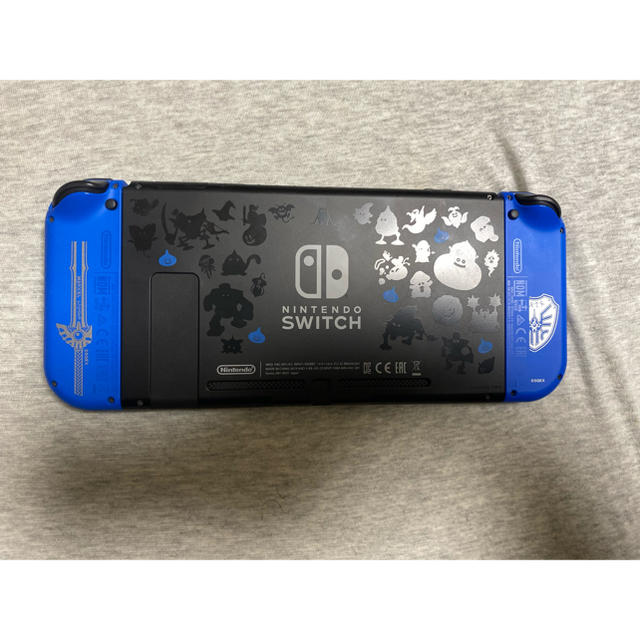 Nintendo Switch(ニンテンドースイッチ)のヒート様専用　Nintendo Switch ロトエディション（ソフト欠品） エンタメ/ホビーのゲームソフト/ゲーム機本体(家庭用ゲーム機本体)の商品写真