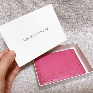 ローラアシュレイ(LAURA ASHLEY)のLAURA ASHLEY パスケース(名刺入れ/定期入れ)