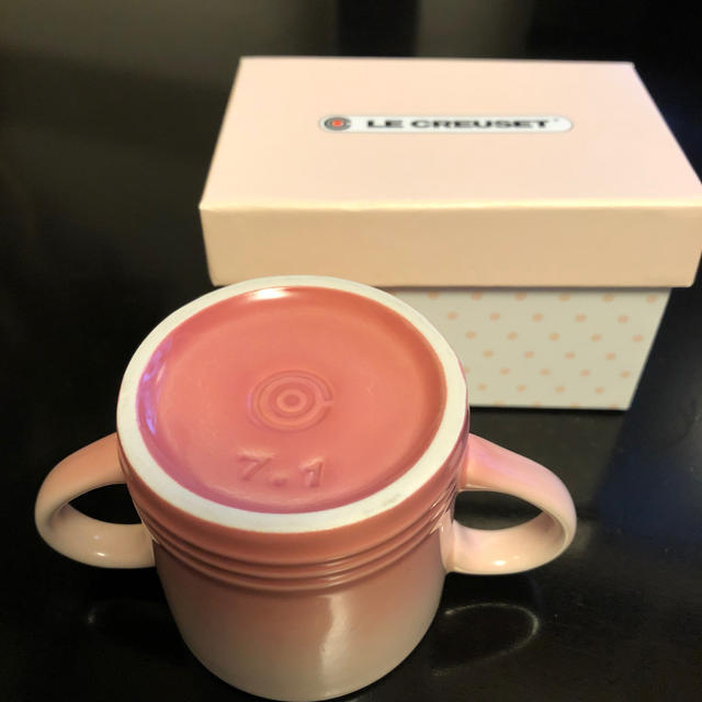 LE CREUSET(ルクルーゼ)のル・クルーゼ　baby mug  milky pink キッズ/ベビー/マタニティの授乳/お食事用品(マグカップ)の商品写真