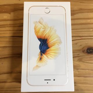 アイフォーン(iPhone)の【新品 未使用】 iphone6s SIMフリー  ゴールド 32GB (スマートフォン本体)