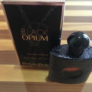 イヴサンローランボーテ(Yves Saint Laurent Beaute)の【lapin様専用】イヴ・サンローラン BLACK OPIUM(香水(女性用))