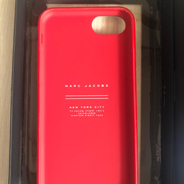 MARC BY MARC JACOBS(マークバイマークジェイコブス)のマークジェイコブスケース スマホ/家電/カメラのスマホアクセサリー(iPhoneケース)の商品写真