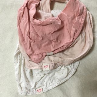 エイチアンドエム(H&M)のH&M スタイ 3点セット ピンク(ベビースタイ/よだれかけ)