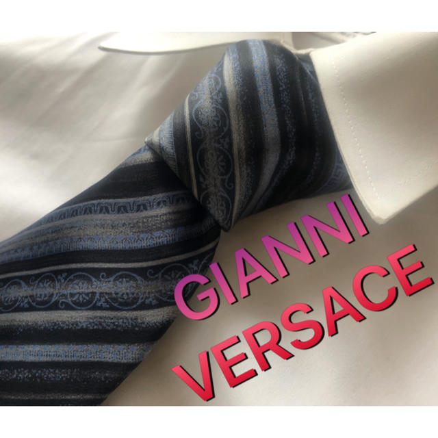 Gianni Versace(ジャンニヴェルサーチ)のベルサーチ　ネクタイ　GIANNI VERSARCE ヴェルサーチ メンズのファッション小物(ネクタイ)の商品写真