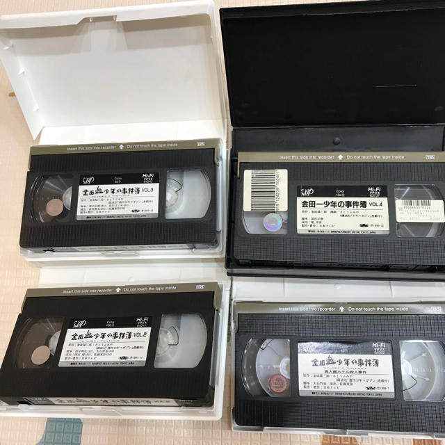 KinKi Kids(キンキキッズ)の金田一少年の事件簿 VHS 4本セット エンタメ/ホビーのDVD/ブルーレイ(TVドラマ)の商品写真