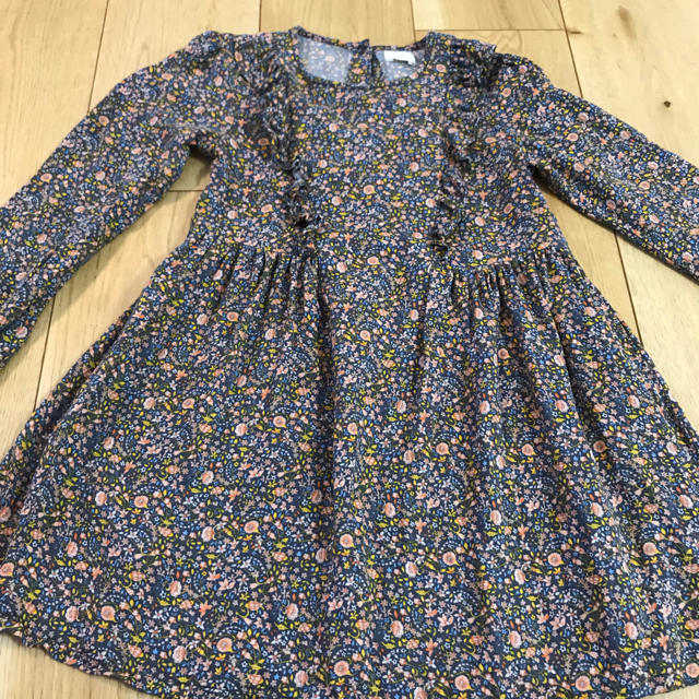 NEXT(ネクスト)のNext 花柄 ワンピース キッズ/ベビー/マタニティのキッズ服女の子用(90cm~)(ワンピース)の商品写真