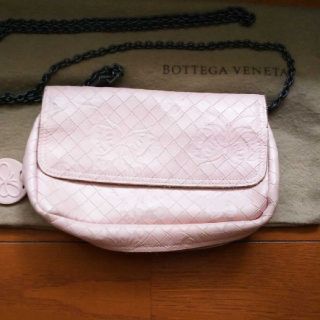 ボッテガヴェネタ(Bottega Veneta)のボッテガヴェネタのナッパ(羊革)イントレッチオミラージュバッグ(ショルダーバッグ)