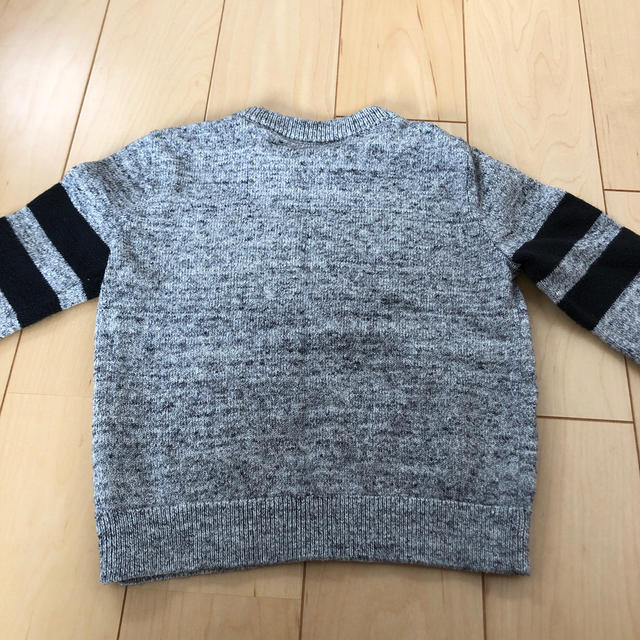 babyGAP(ベビーギャップ)のbaby GAP ミッキーセーター　80 キッズ/ベビー/マタニティのベビー服(~85cm)(ニット/セーター)の商品写真