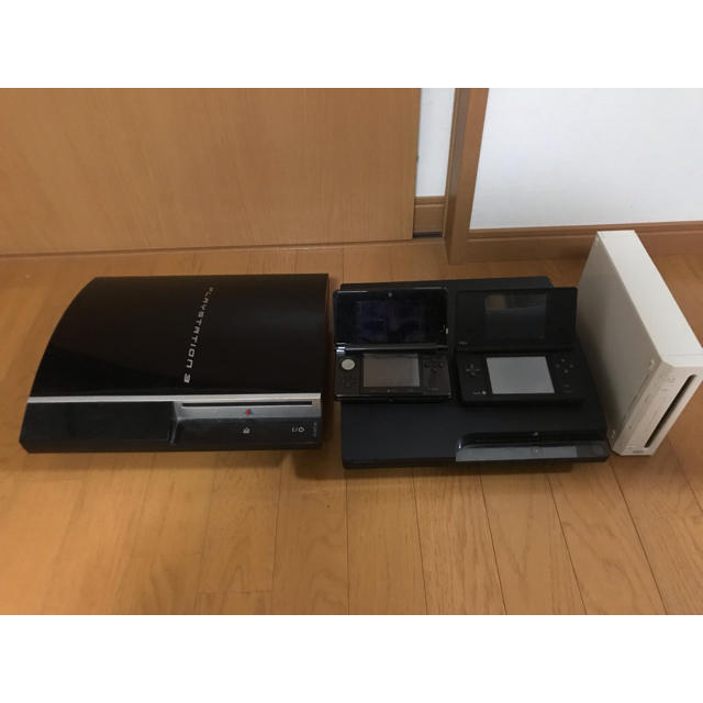 SONY(ソニー)のゲーム機他色々  PS3  wii   DS  SONY KDL-19J5 エンタメ/ホビーのゲームソフト/ゲーム機本体(家庭用ゲーム機本体)の商品写真