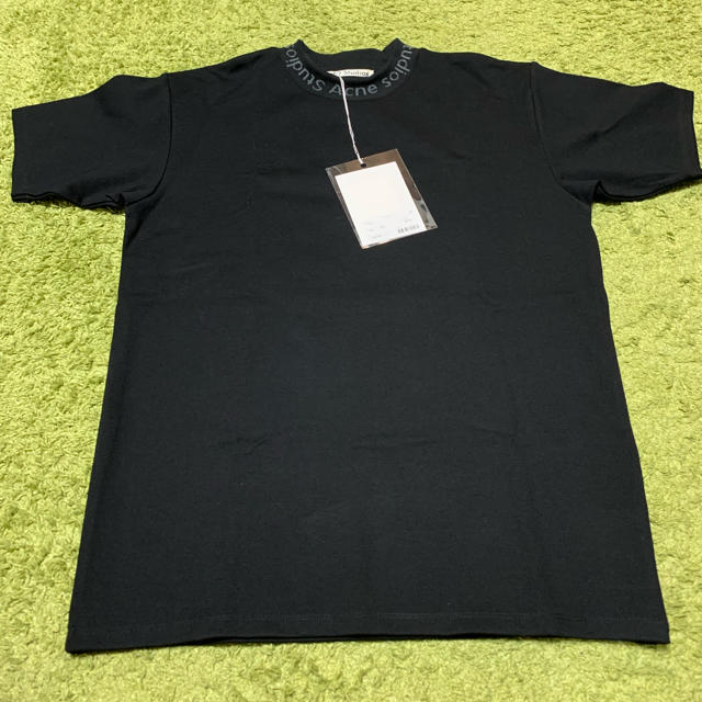 【Acne Studios】  クルーネックロゴTシャツ