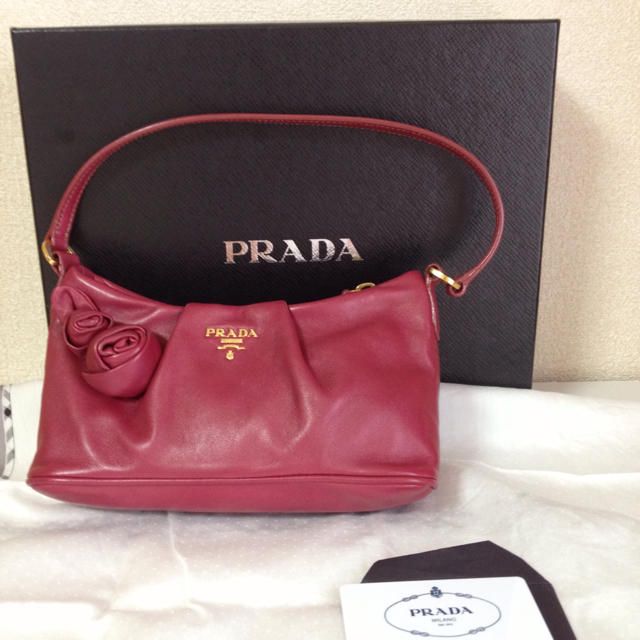 PRADA(プラダ)のPRADA♡バック レディースのバッグ(ハンドバッグ)の商品写真