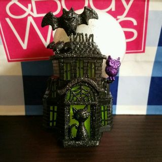 バスアンドボディーワークス(Bath & Body Works)のハロウィン🎃プラグ式芳香剤本体★ハウス(アロマポット/アロマランプ/芳香器)