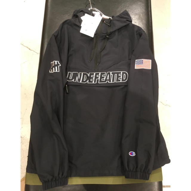 正規品】の通販 黒M UNDEFEATED チャンピオン アノラック パーカー ...