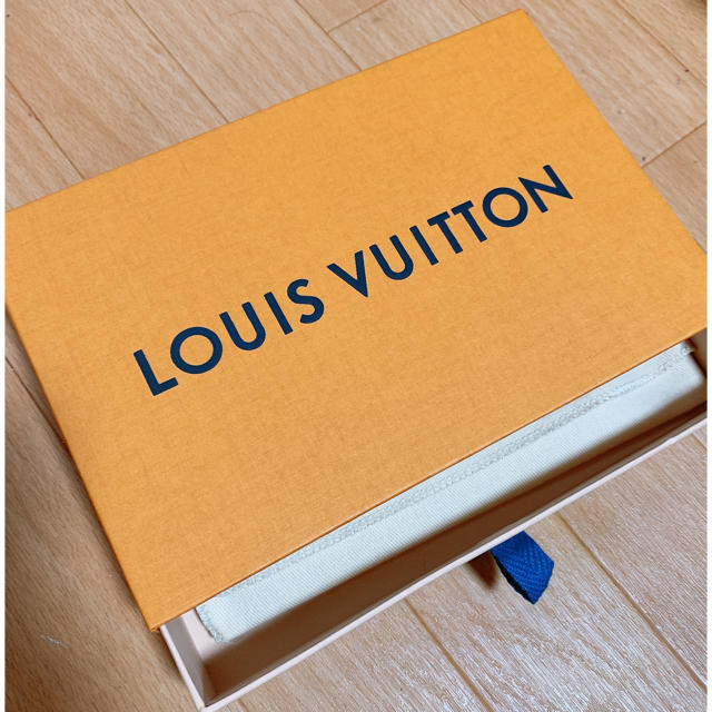 LOUIS VUITTON(ルイヴィトン)のルイヴィトン  LOUIS VUITTON 空箱 インテリア/住まい/日用品のインテリア小物(小物入れ)の商品写真