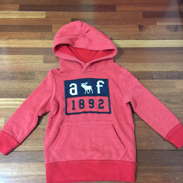 Abercrombie&Fitch(アバクロンビーアンドフィッチ)のパーカー キッズ/ベビー/マタニティのキッズ服男の子用(90cm~)(ジャケット/上着)の商品写真