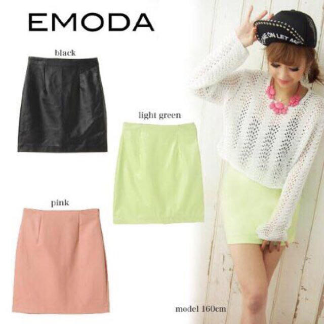 EMODA(エモダ)のEMODA レザースカート レディースのスカート(ミニスカート)の商品写真