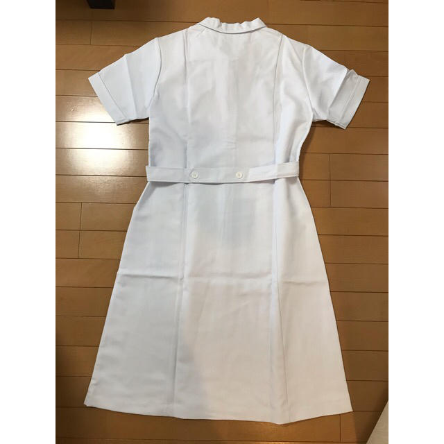 新品　未使用　ナース服　ワンピース　白衣 レディースのワンピース(ひざ丈ワンピース)の商品写真