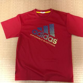 アディダス(adidas)のadidas Tシャツ(Tシャツ(半袖/袖なし))