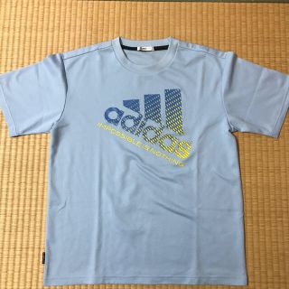 アディダス(adidas)のadidas Tシャツ(Tシャツ(半袖/袖なし))