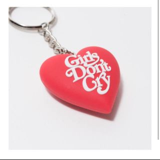 ジーディーシー(GDC)のred girls don't cry heart keychain(キーホルダー)