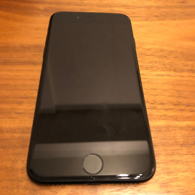【T-ポイント5倍】 Apple - SIMフリー 64Gb iPhone7 スマートフォン本体