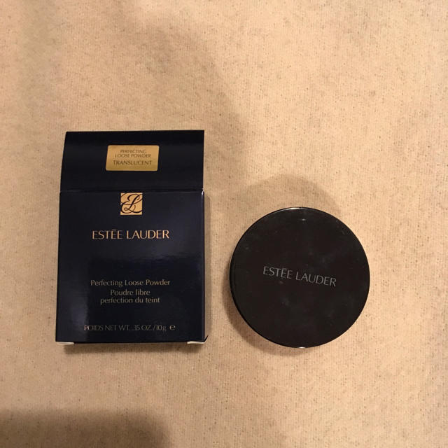 Estee Lauder(エスティローダー)のESTEE LAUDER エスティーローダー パウダー コスメ/美容のベースメイク/化粧品(フェイスパウダー)の商品写真