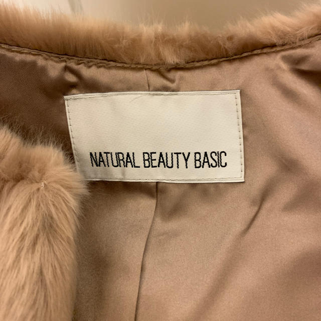 NATURAL BEAUTY BASIC(ナチュラルビューティーベーシック)のnatural beauty basic フェイクファー レディースのジャケット/アウター(毛皮/ファーコート)の商品写真