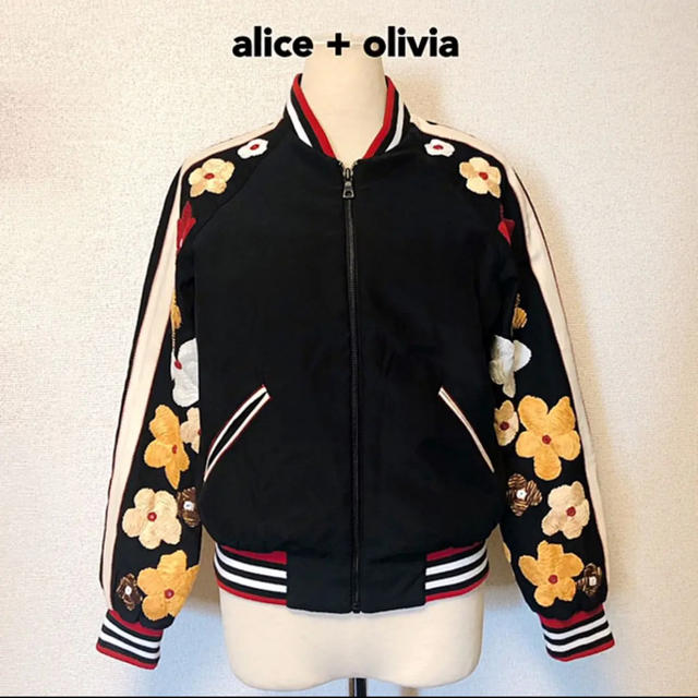 Alice+Olivia(アリスアンドオリビア)のアリスアンドオリビア ジャケット ブルゾン 花柄 刺繍 ボーダー ライン レディースのジャケット/アウター(ノーカラージャケット)の商品写真