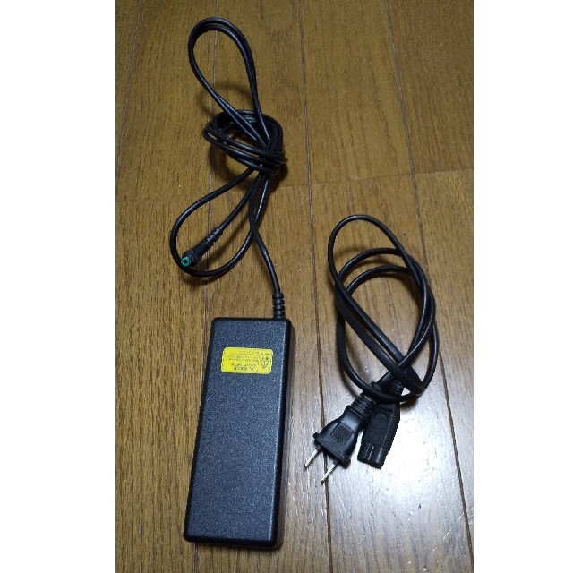 NEC(エヌイーシー)の中古☆NEC LaVie PC-LS150CS1YR 電源 ACアダプター 充電 スマホ/家電/カメラのPC/タブレット(PC周辺機器)の商品写真